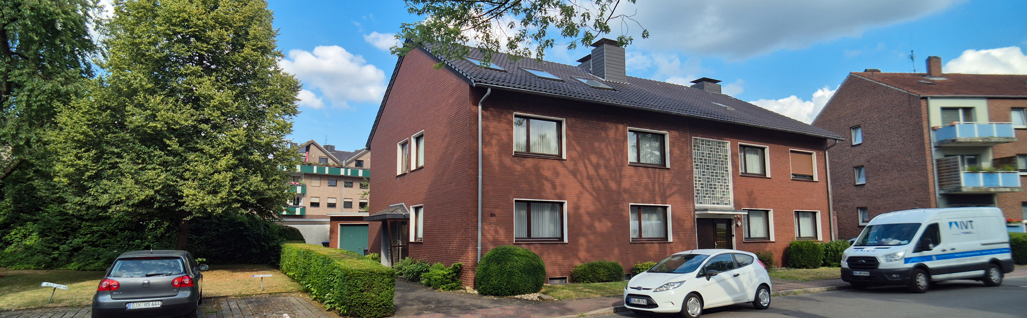 Zweifamilienhaus mit zwei Vollgeschossen und Ausbaureserve in bester Lage von Dinslaken-Hiesfeld