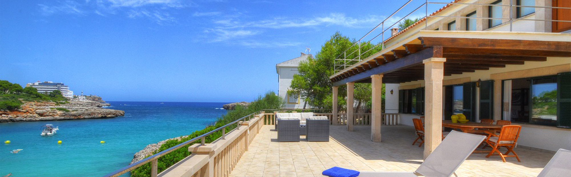 FIRSTLINE TRAUMHAUS CALA MARSAL